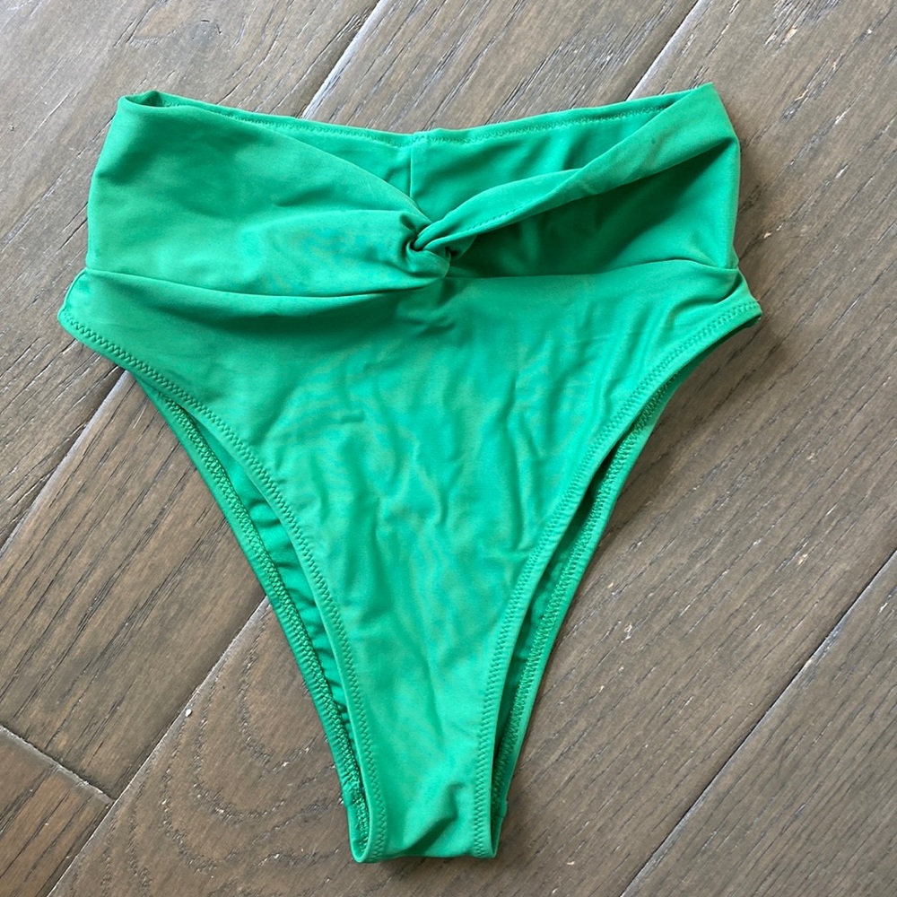 NWOT high cut cheeky Kelly green